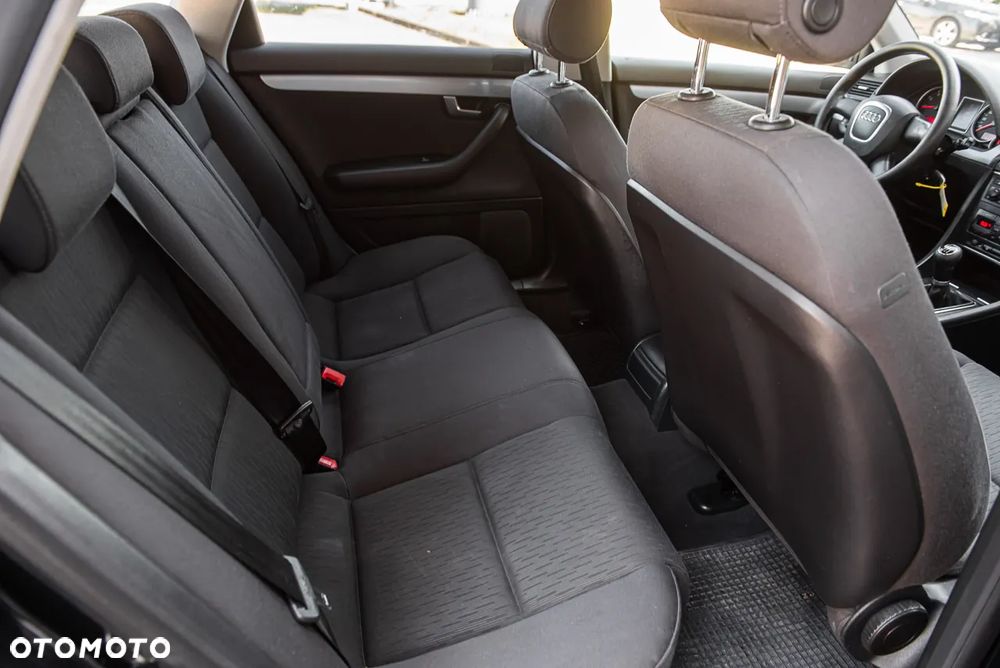 Audi A4 Avant 1.8T Quattro - 25