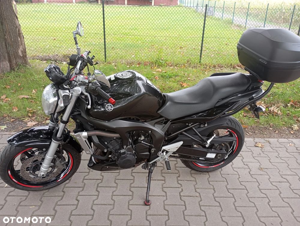 Yamaha FZ6 - 3