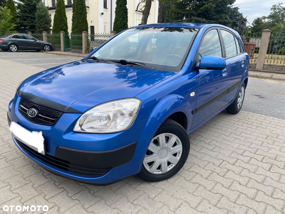 Kia Rio - 1