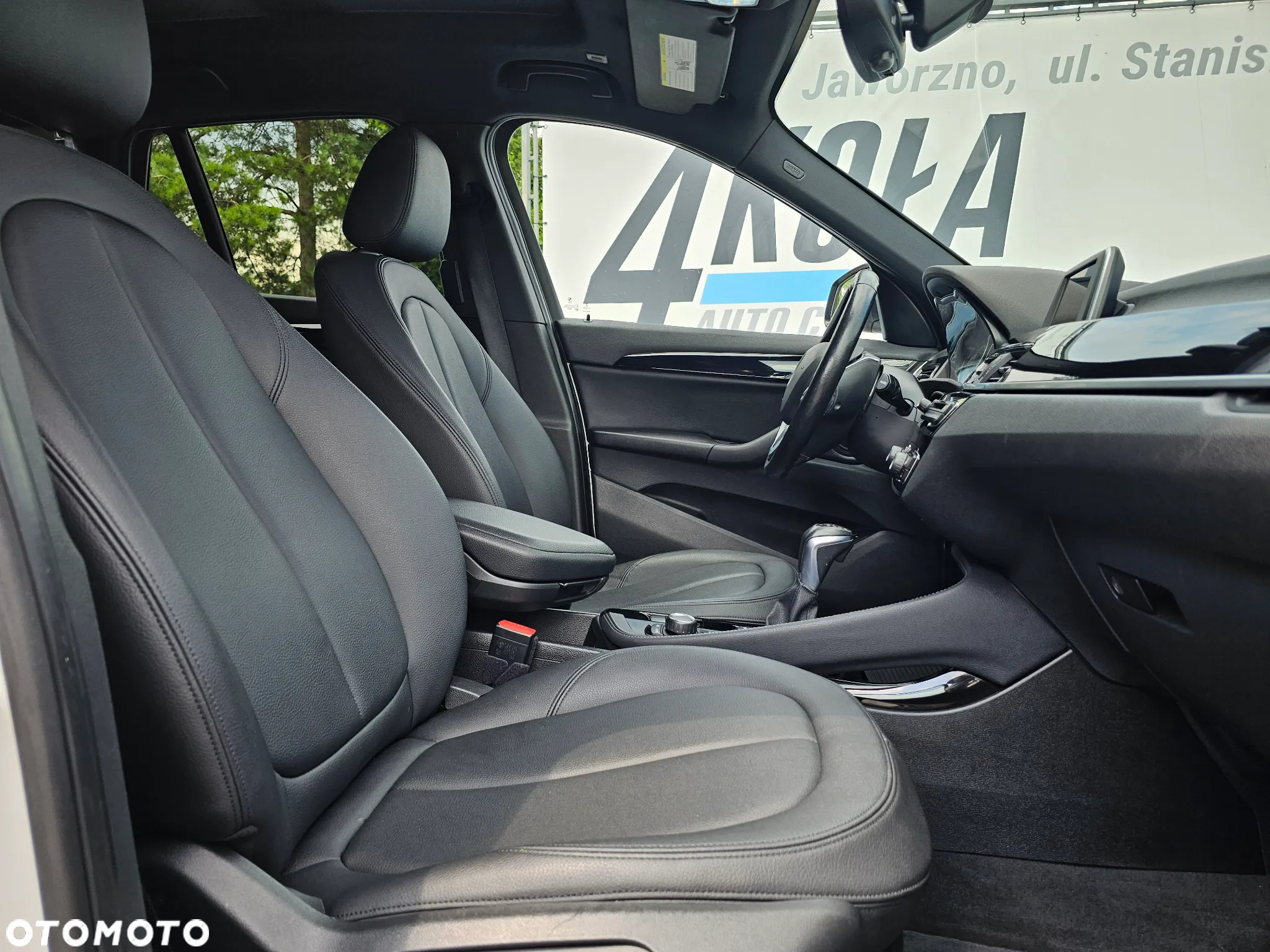 BMW X1 xDrive25i Sport Line - 14