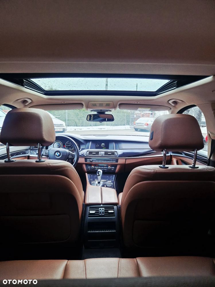 BMW Seria 5 520d - 12