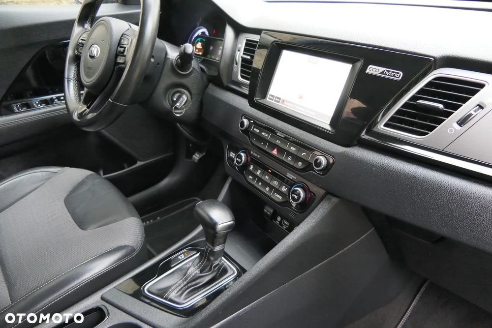 Kia Niro 1.6 GDI HEV 2WD OPF Edition 7 - 21