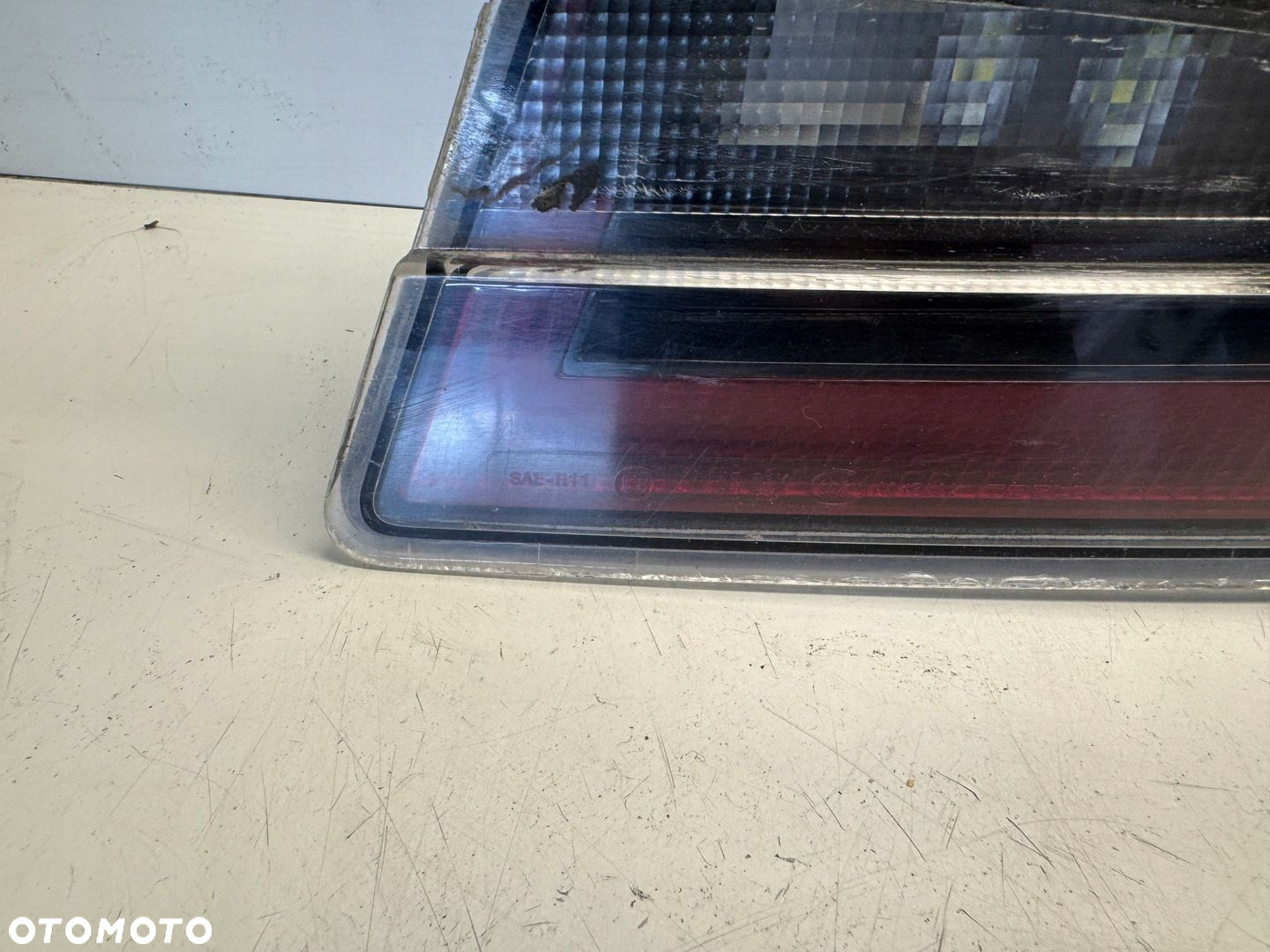 TESLA S LAMPA PRAWY TYŁ W KLAPĘ 6005924-00-C - 5