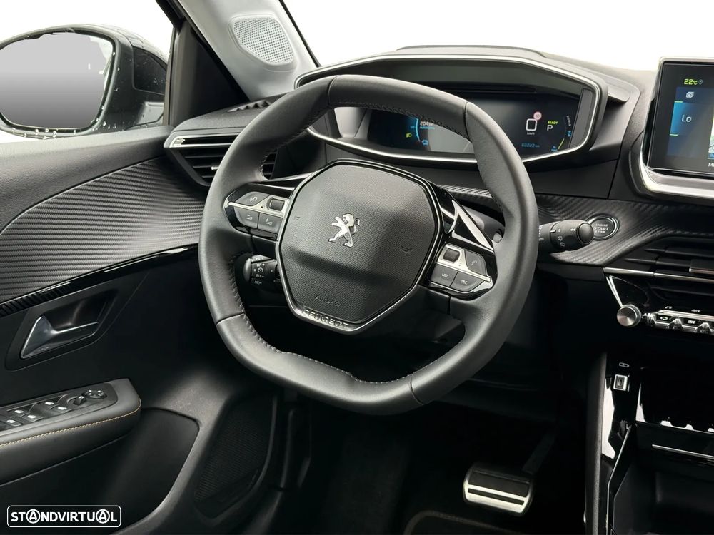 Peugeot e-208 Allure - 21