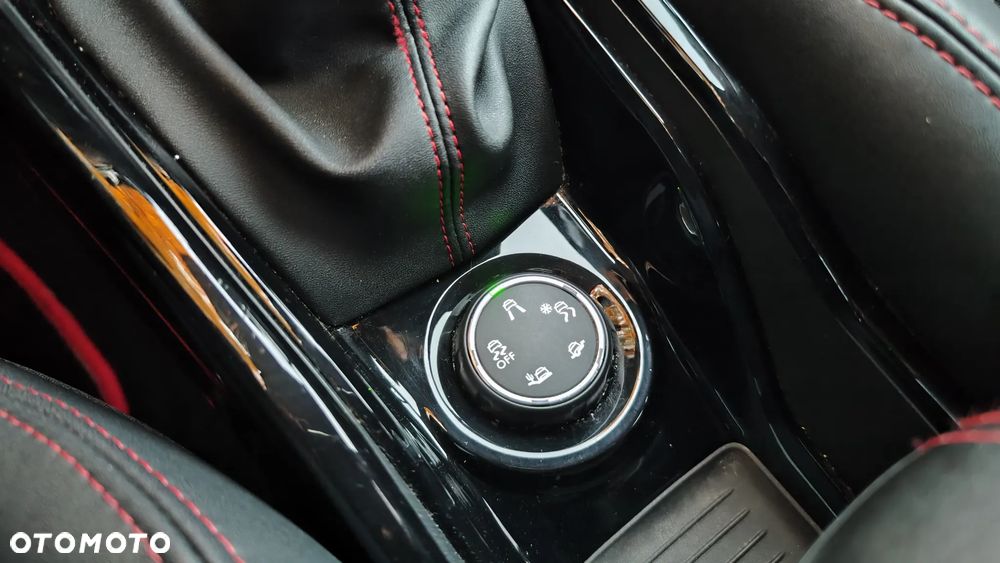 Peugeot 2008 PureTech 130 Stop&Start GT-Line Edition - 27