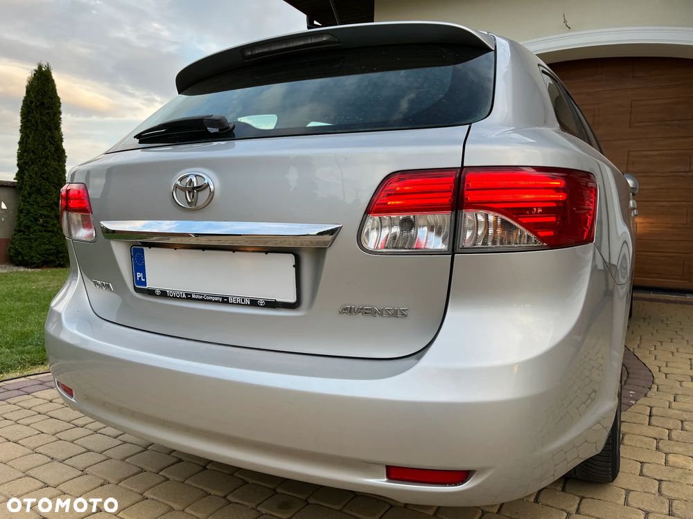 Toyota Avensis 1.8 Life - 5