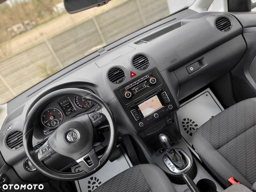 Volkswagen Caddy Highline DSG - 22