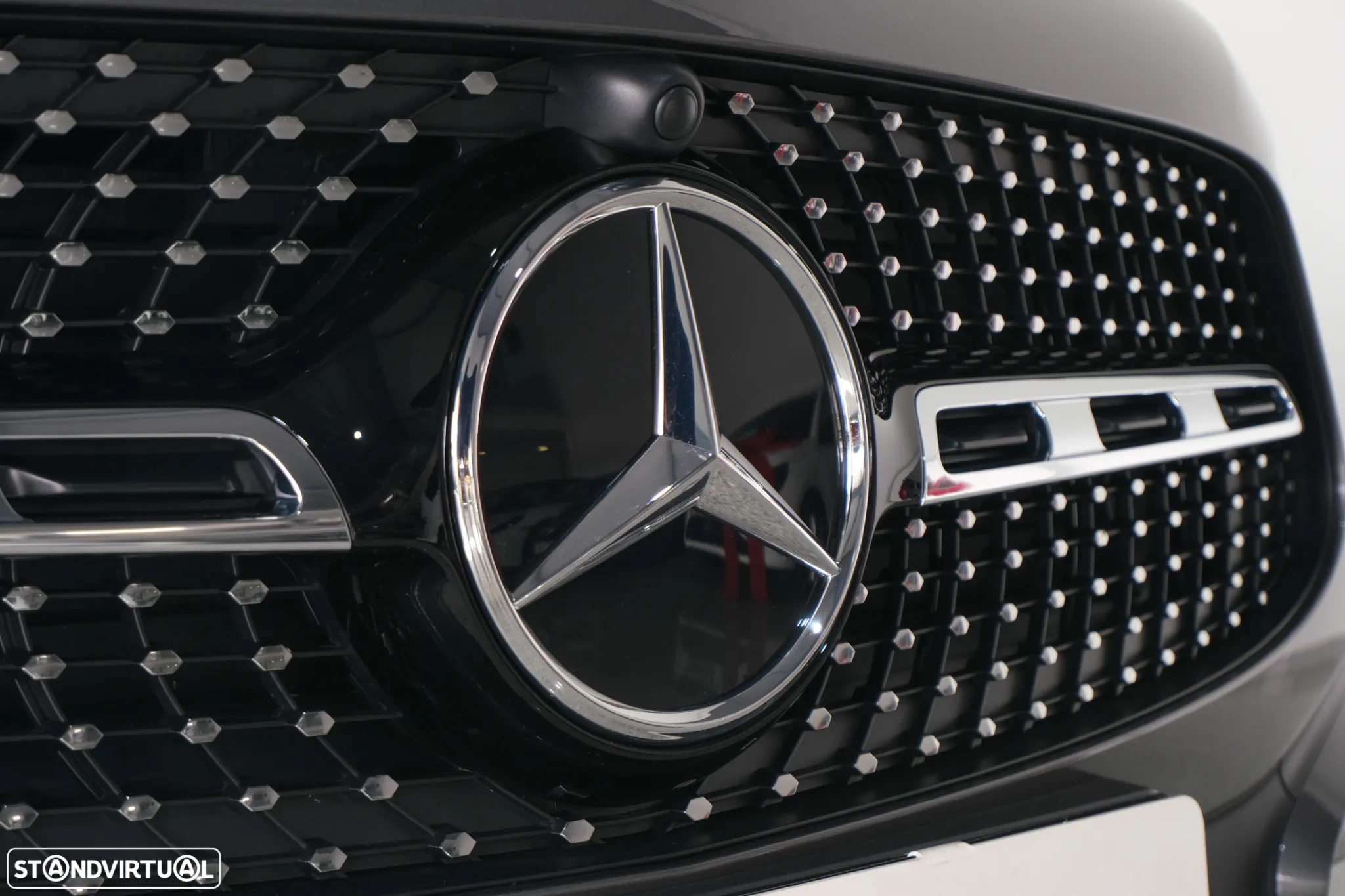 Mercedes-Benz GLA 200 d AMG Line - 8