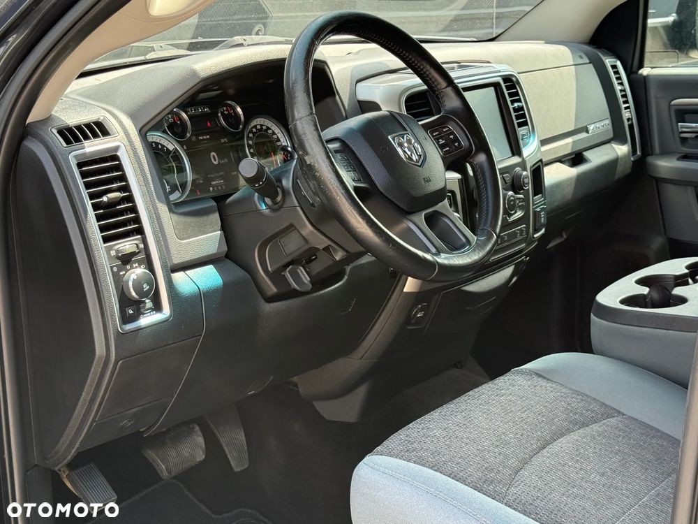 RAM 1500 Crew Cab Shortbed Bighorn - 27