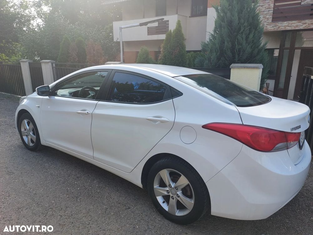 Hyundai Elantra 1.6 MPi - 1