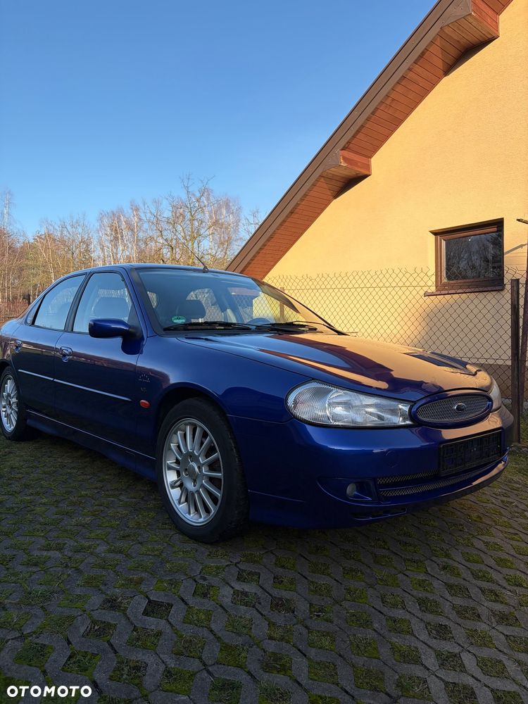 Ford Mondeo - 1