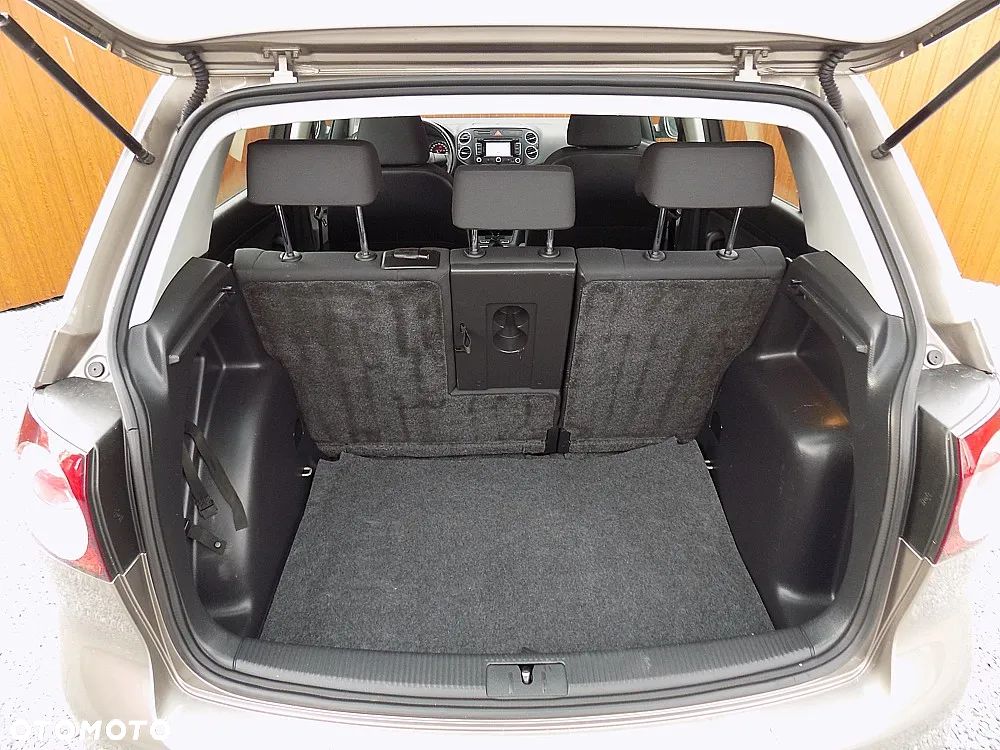 Volkswagen Golf Plus 1.6 TDI DPF Comfortline - 16