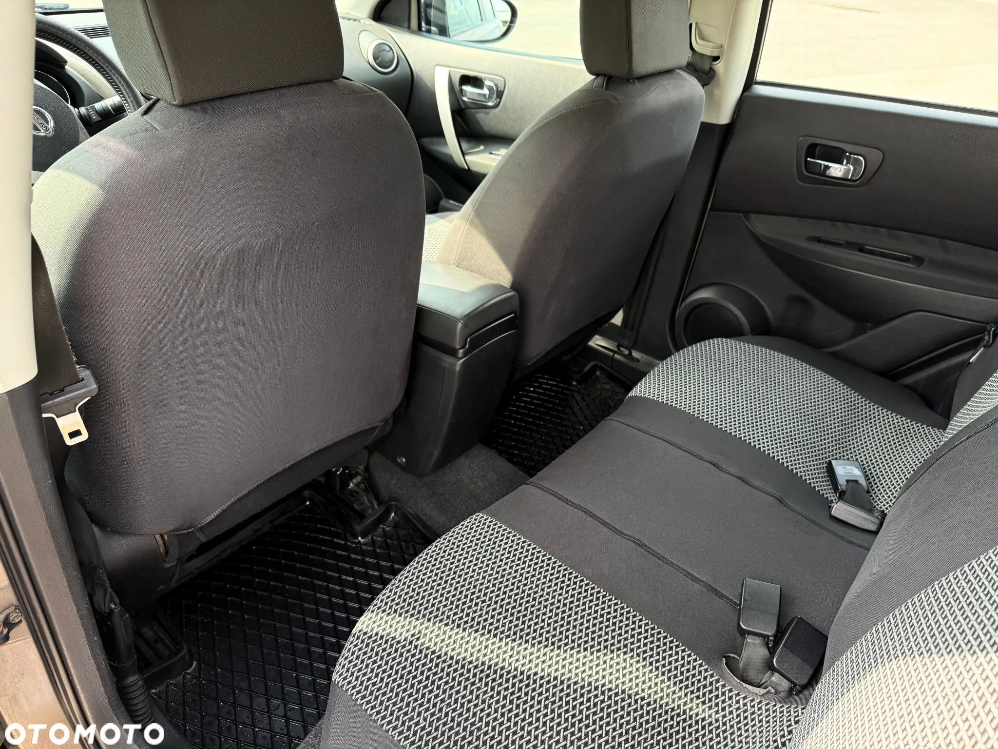 Nissan Qashqai - 14