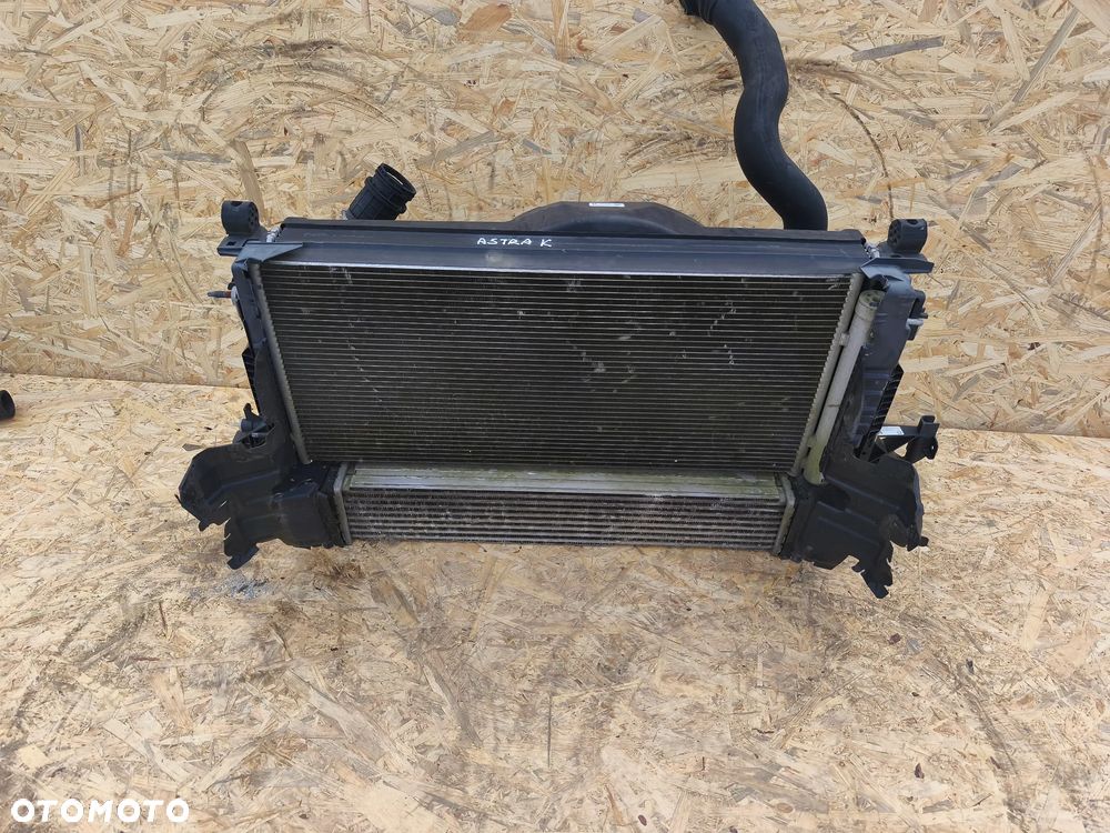 CHŁODNICE WENTYLATOR 3907518 OPEL ASTRA K V 1.6 CDTI - 1