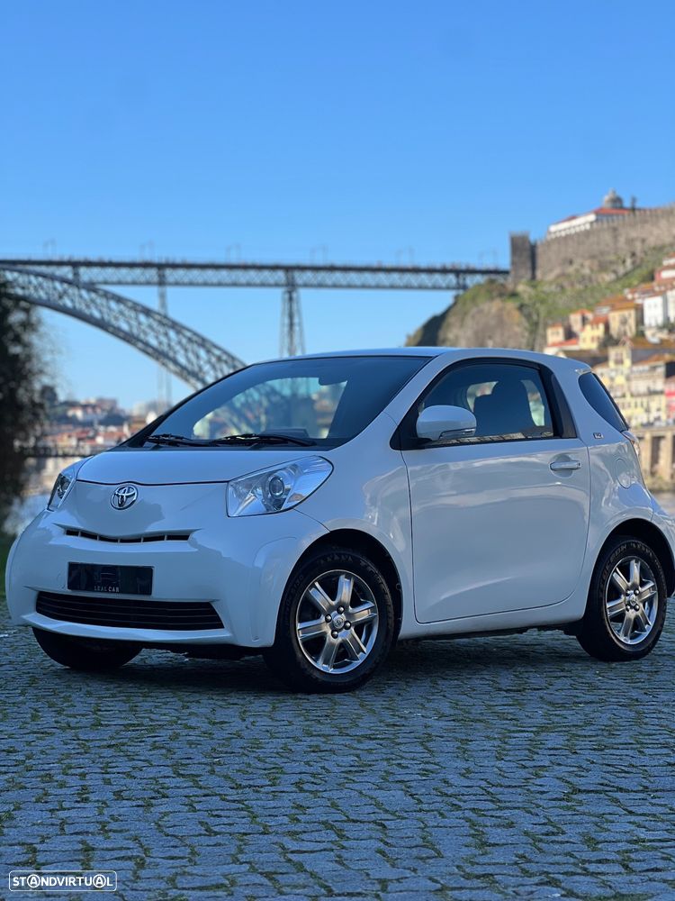 Toyota iQ 1.0 - 1