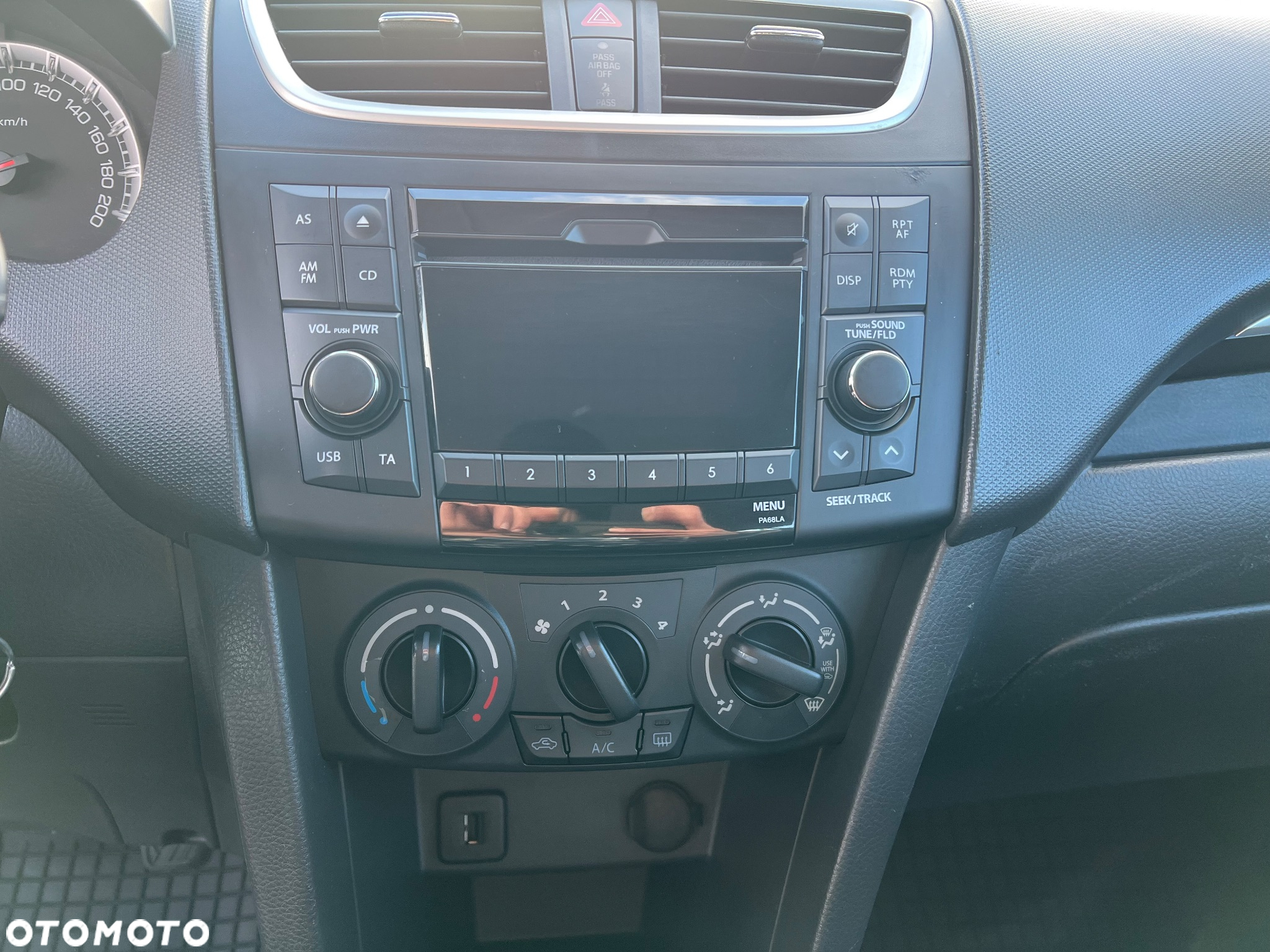 Suzuki Swift - 17