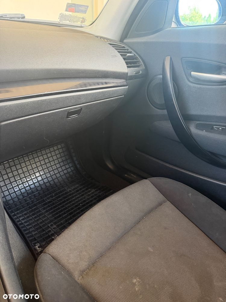 BMW Seria 1 118d - 6