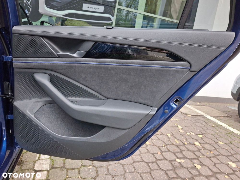 Volkswagen Passat - 23