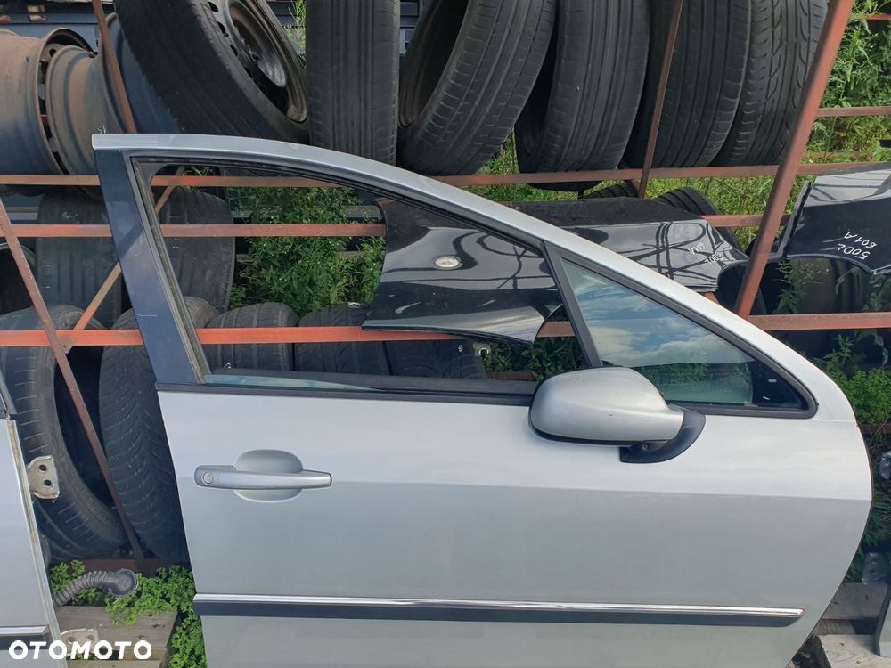 DRZWI LEWE  PRZÓD  PEUGEOT 407  KOD EZRC - 7