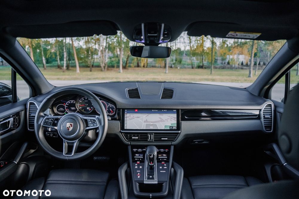 Porsche Cayenne Standard - 3