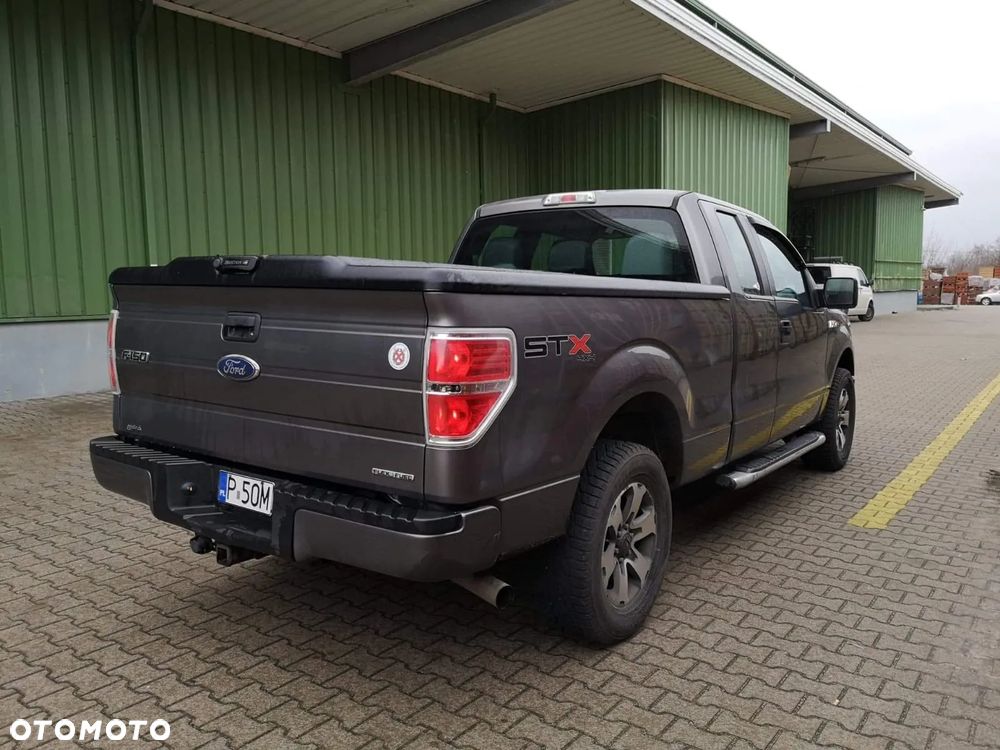 Ford F150 - 8