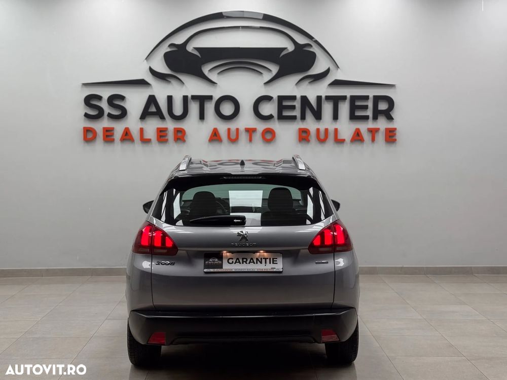 Peugeot 2008 1.2 L PureTech Active - 12