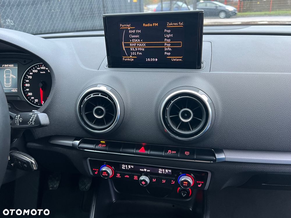 Audi A3 Sportback - 12