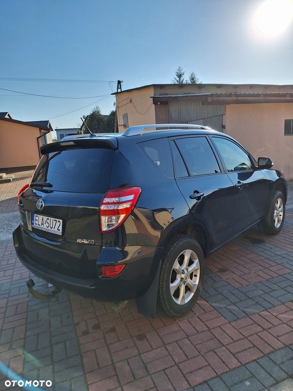 Toyota RAV4 - 5