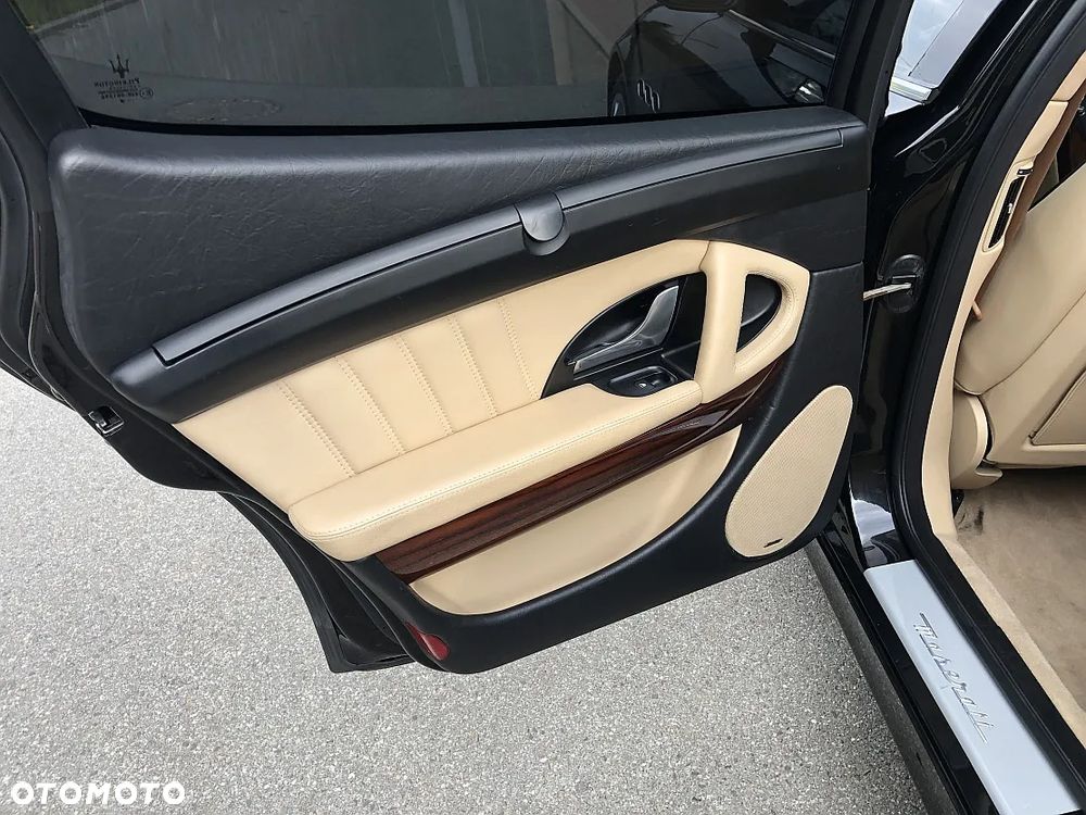 Maserati Quattroporte - 27