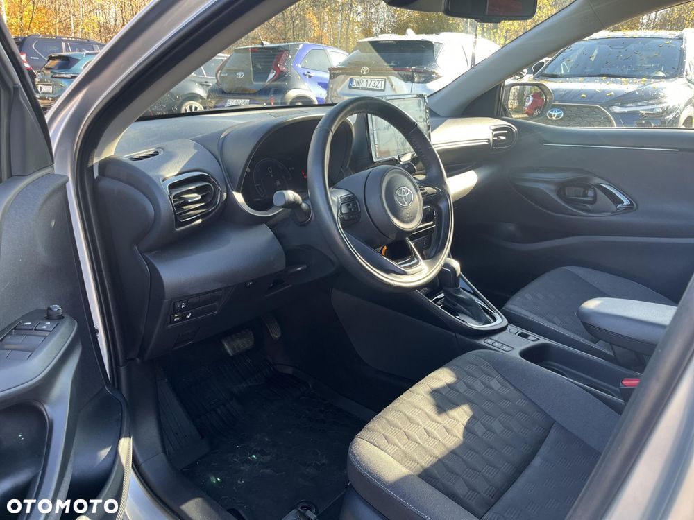 Toyota Yaris Hybrid 1.5 Style - 17