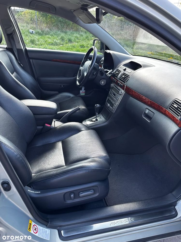 Toyota Avensis 2.0 VVT-i Automatik Executive - 9