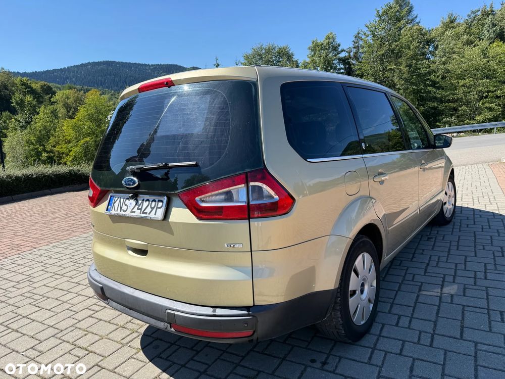 Ford Galaxy 2.0 TDCi Ghia - 5