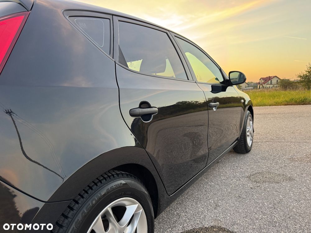 Hyundai i30 1.4 Edition Plus - 11