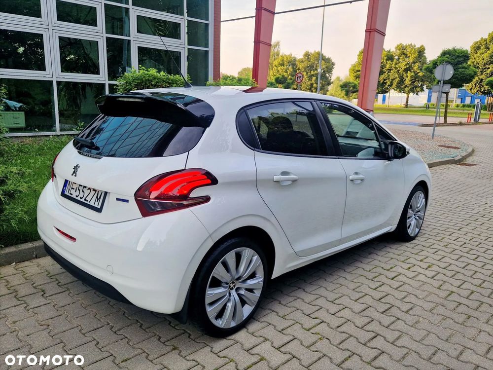 Peugeot 208 Blue-HDi 100 Stop&Start Allure - 8