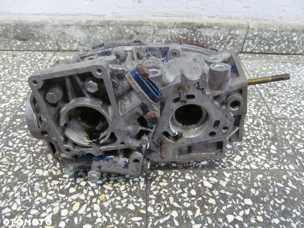 FIAT DUCATO 2.5 D PODSTAWA POMPY PALIWA WSPOMAGANAIA 7450007 - 3