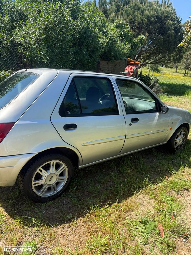 Ford Fiesta 1.25 Ghia - 2