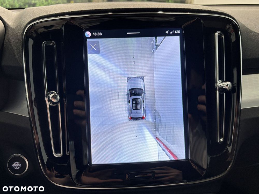 Volvo XC 40 - 18