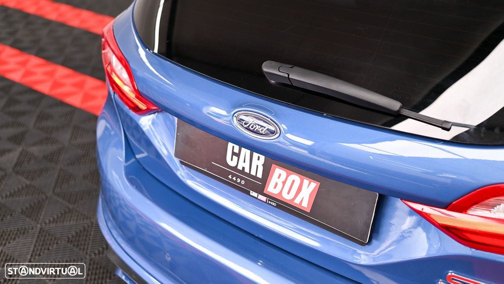 Ford Fiesta 1.5 EcoBoost S&S ST X - 35