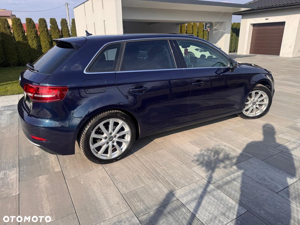 Audi A3 Sportback - 13