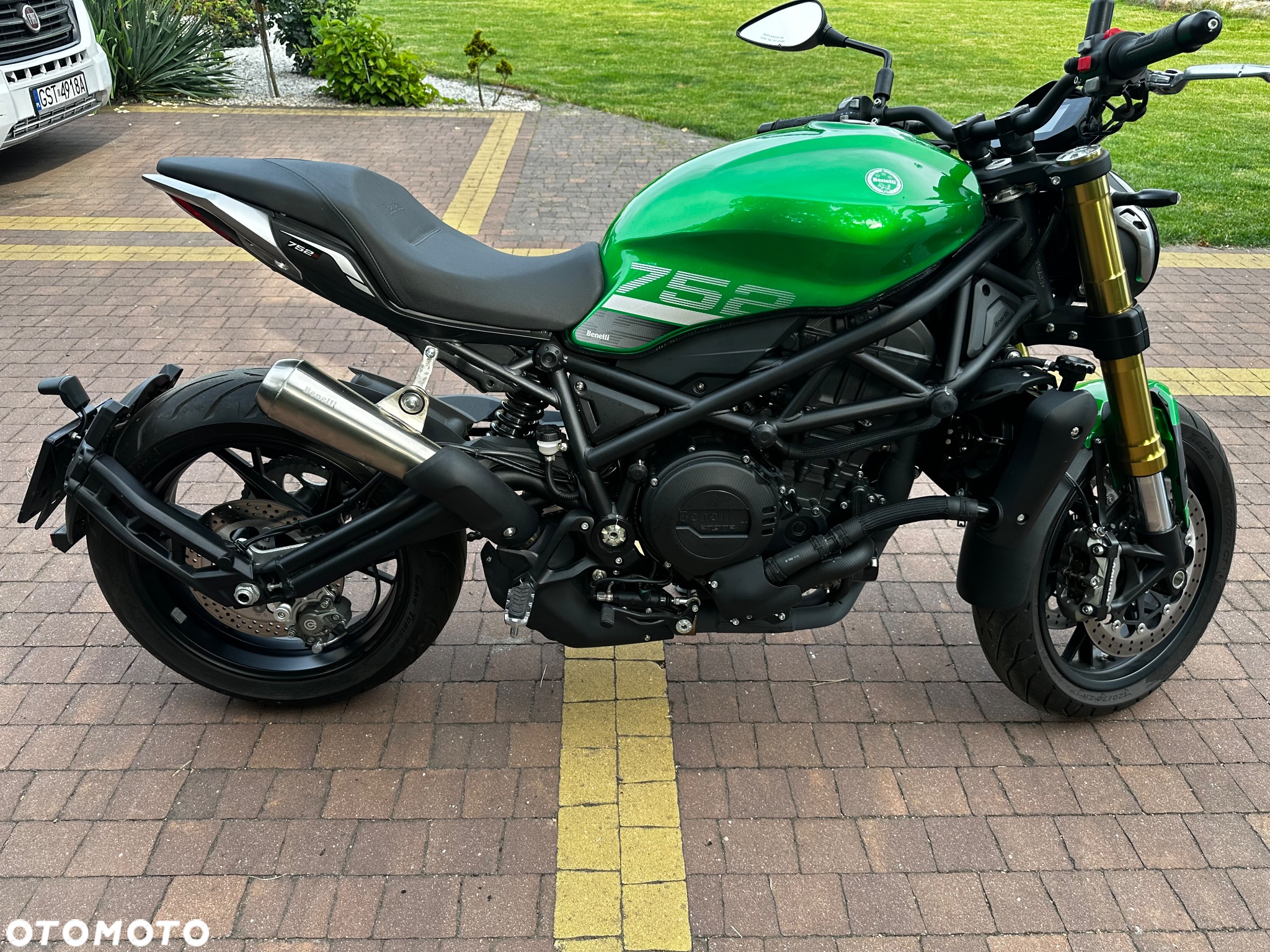 Benelli 752 S - 3