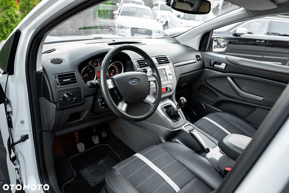 Ford Kuga 2.5 4x4 Trend - 18
