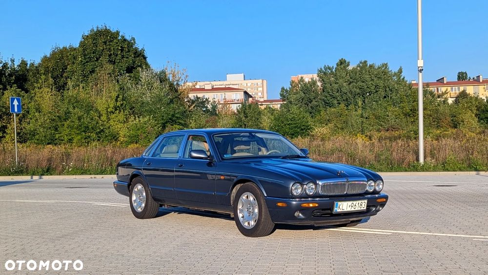Jaguar XJ 3.2 Executive - 9