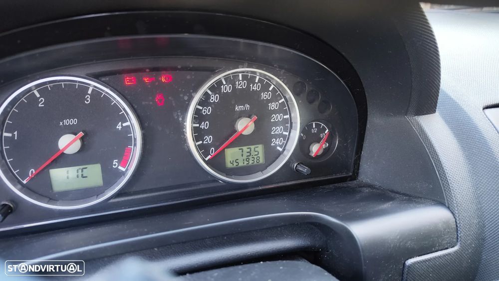 Ford Mondeo SW 2.0 TDdi Ghia - 15