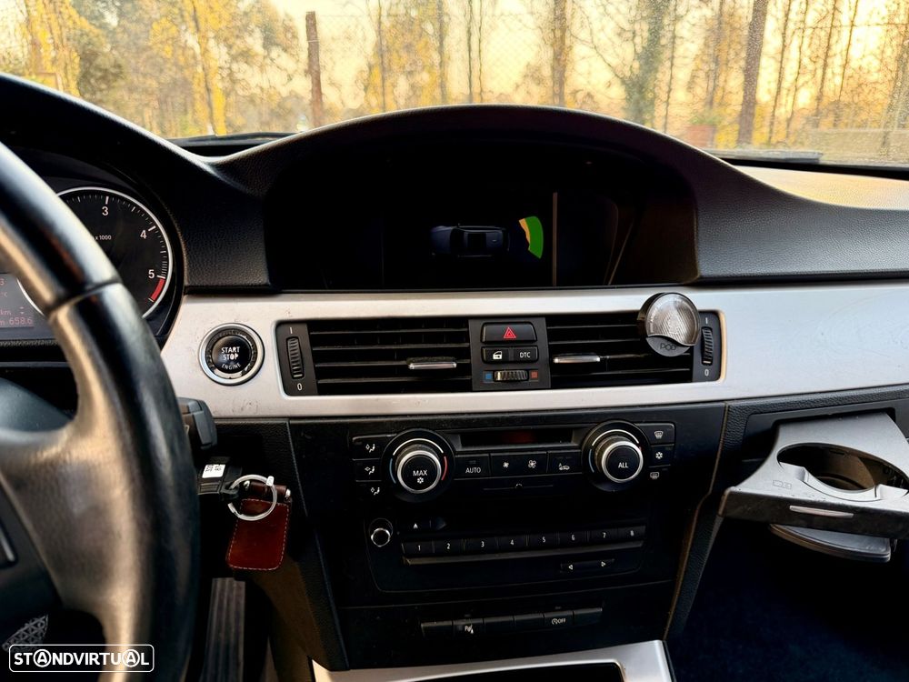 BMW 320 - 23