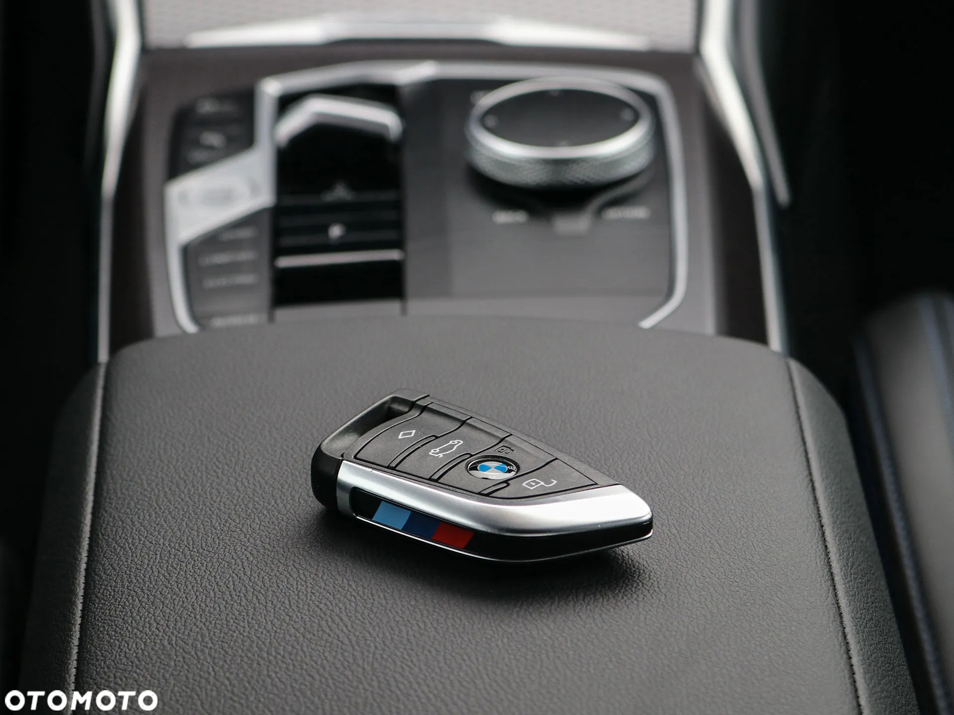 BMW Seria 3 318i M Sport - 30