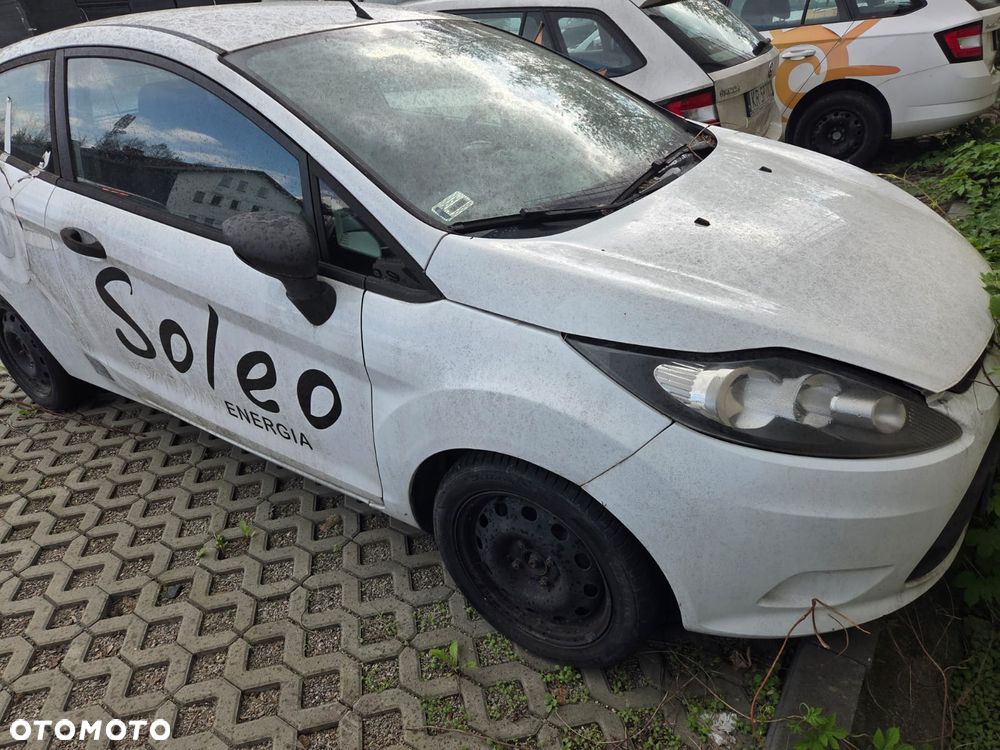 Ford Fiesta - 12