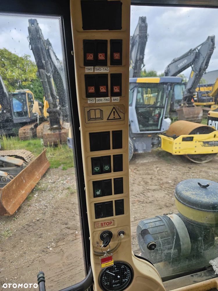 Hydrema 912 C 912 912D - 16