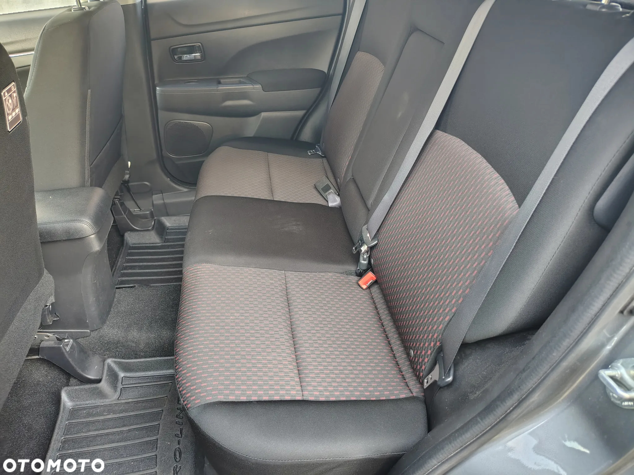 Mitsubishi ASX - 9