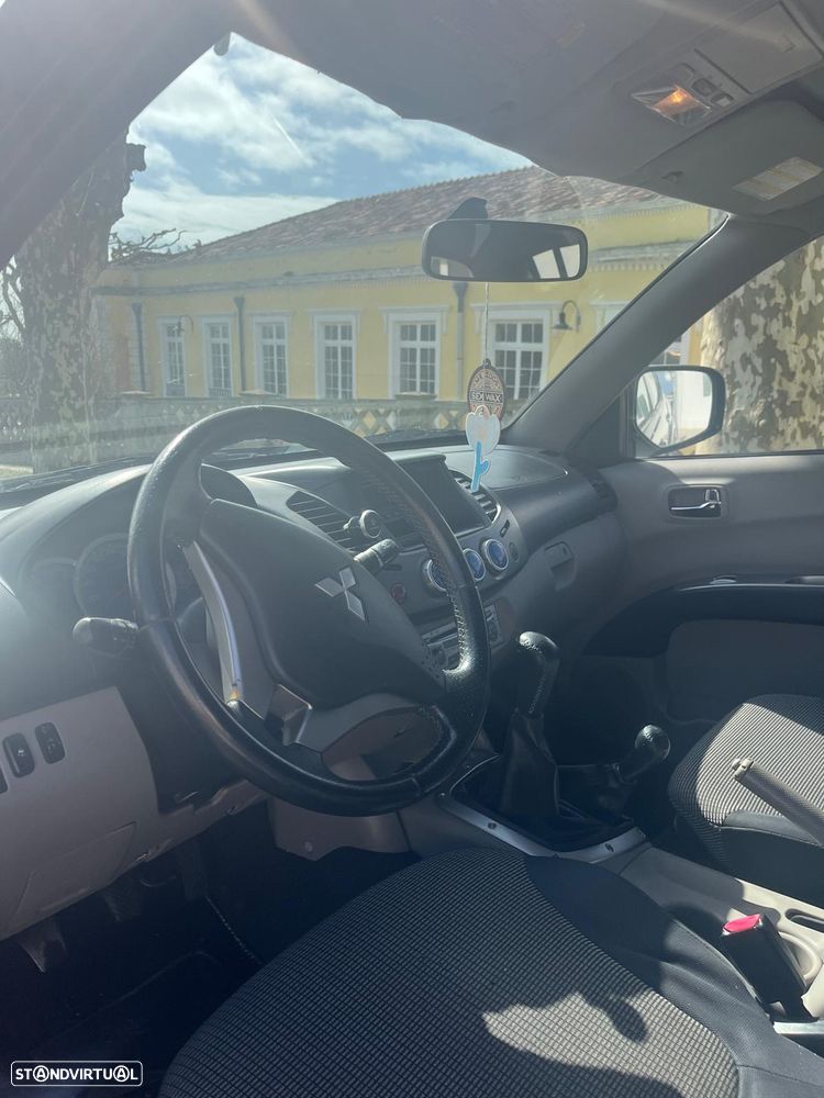 Mitsubishi L200 2.5 TD Strakar Elegance HT - 10