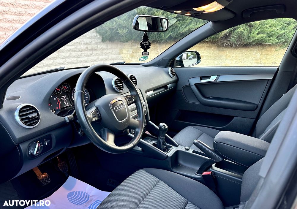 Audi A3 1.2 TFSI ack Attraction - 5